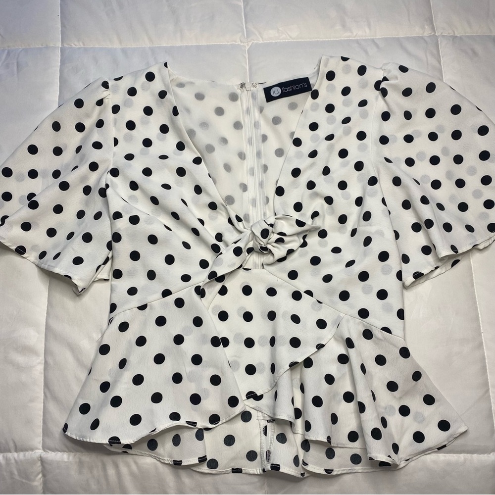 Lu Fashion polka dots top